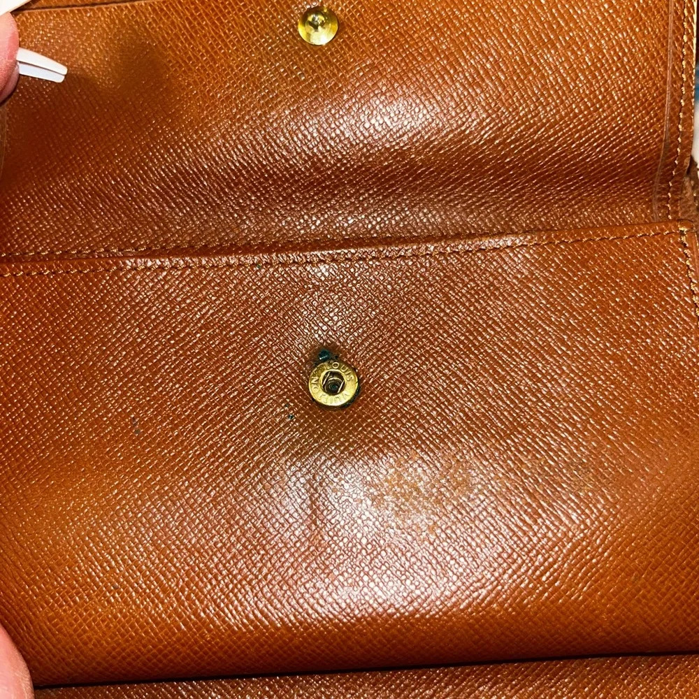 🍀 Louis Vuitton monogram larger size wallet - good condition! Authentic. - Picture 11 of 16